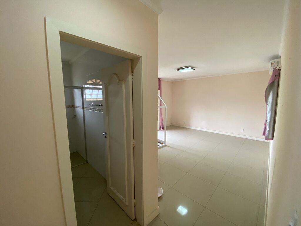 Casa à venda com 4 quartos, 265m² - Foto 10