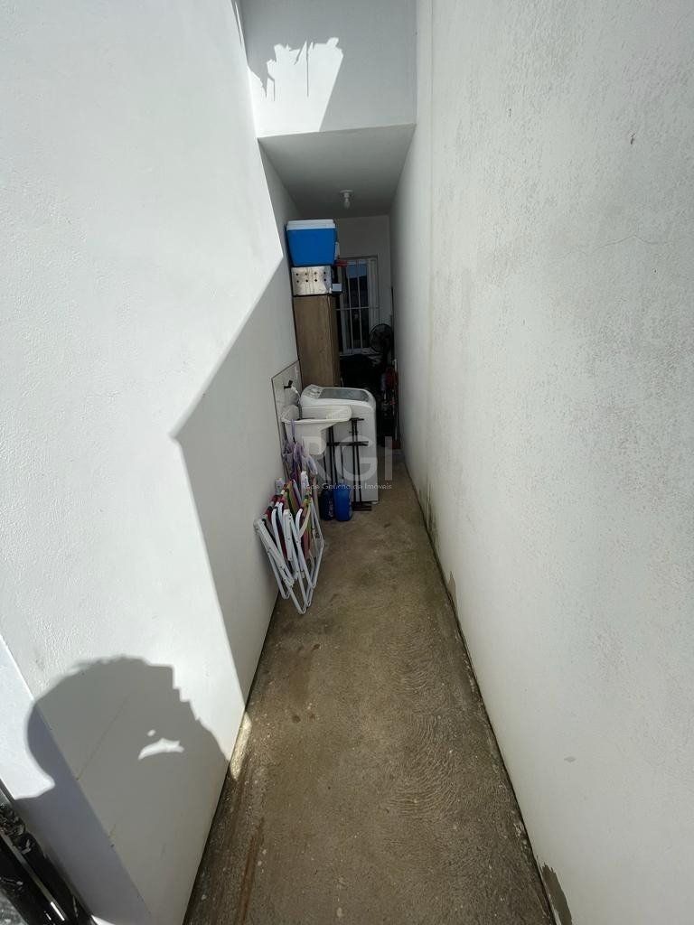 Casa à venda com 2 quartos, 35m² - Foto 18