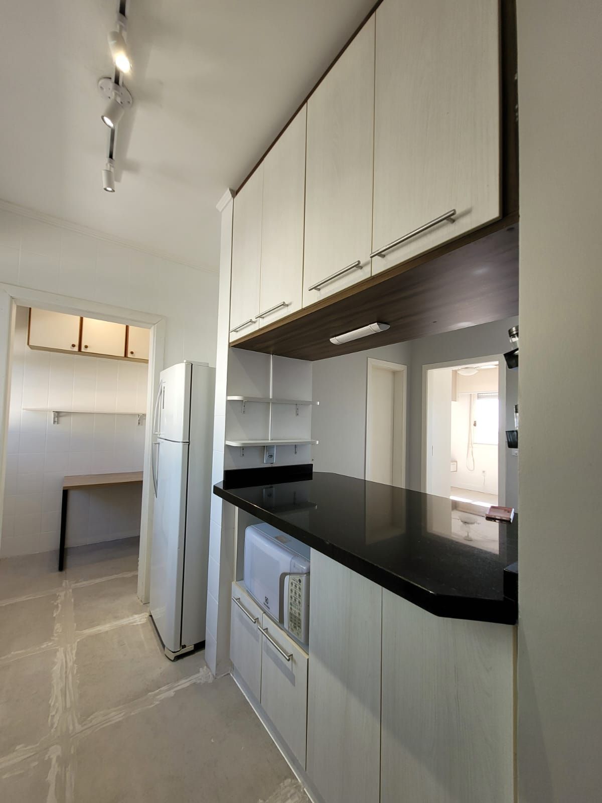 Apartamento à venda com 1 quarto, 47m² - Foto 11