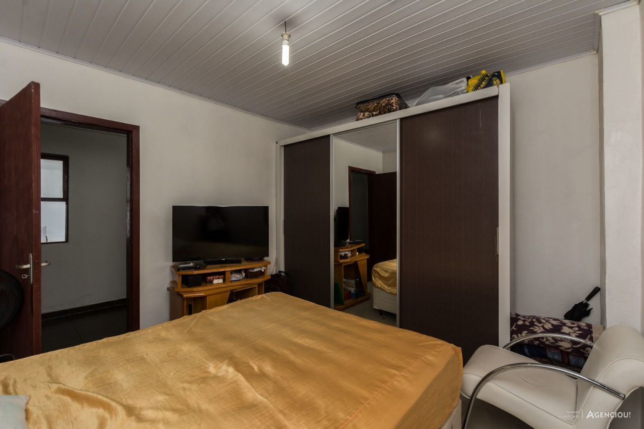 Casa à venda com 2 quartos, 120m² - Foto 12
