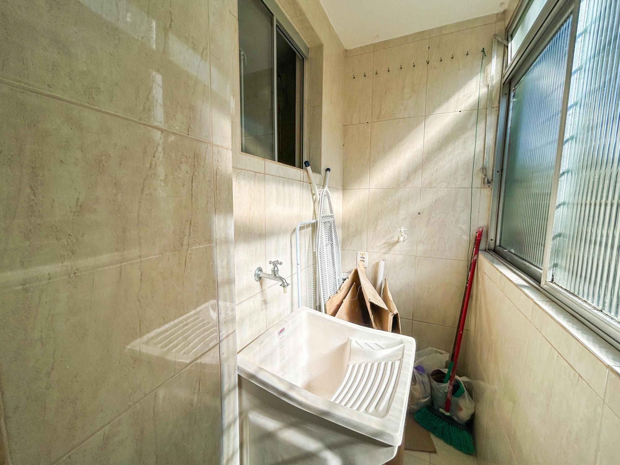 Apartamento à venda com 2 quartos, 59m² - Foto 13