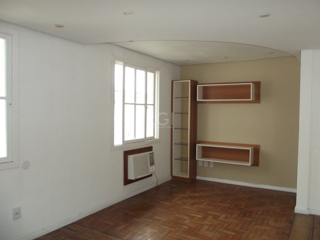 Apartamento à venda com 2 quartos, 46m² - Foto 3