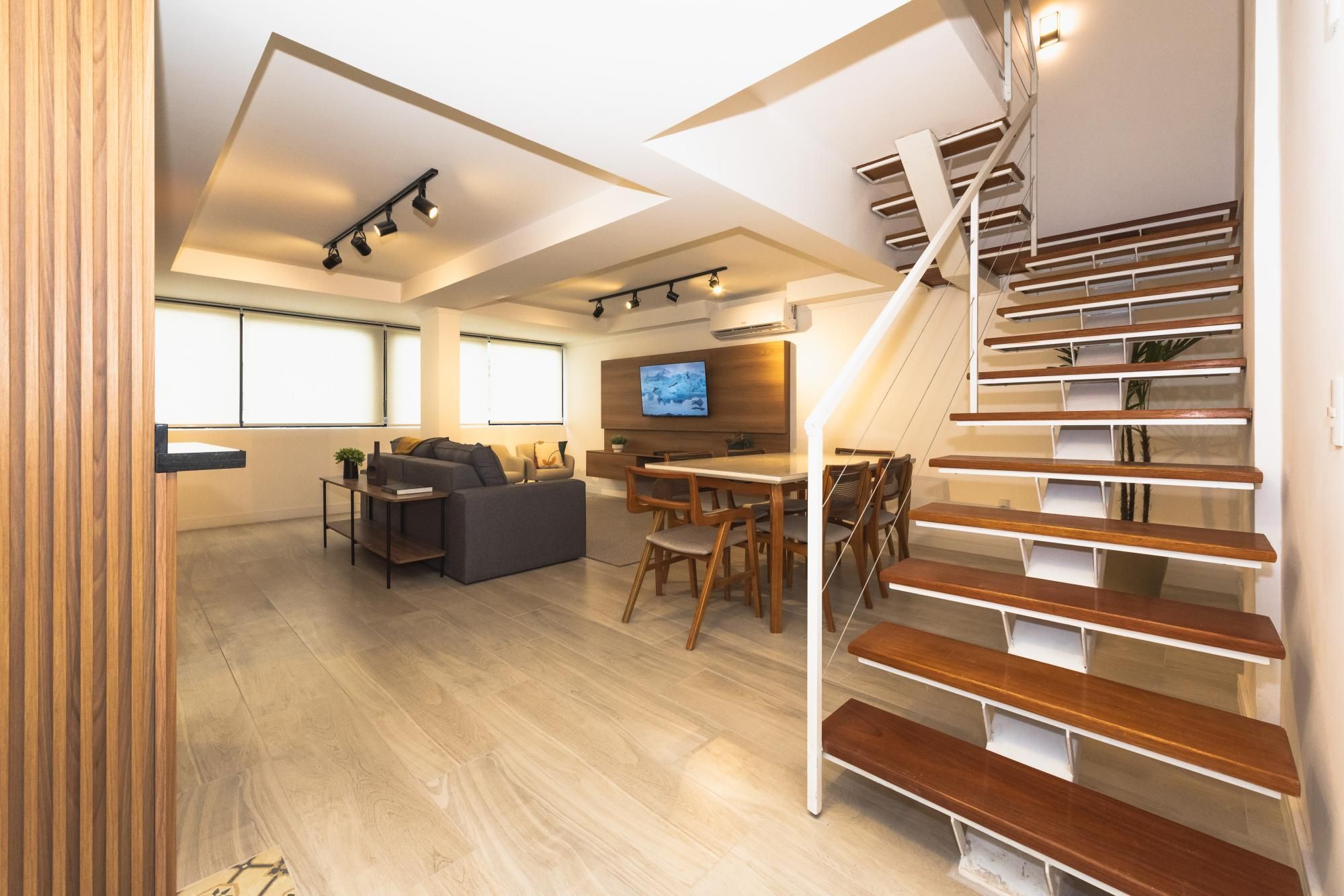 Apartamento à venda com 3 quartos, 108m² - Foto 4
