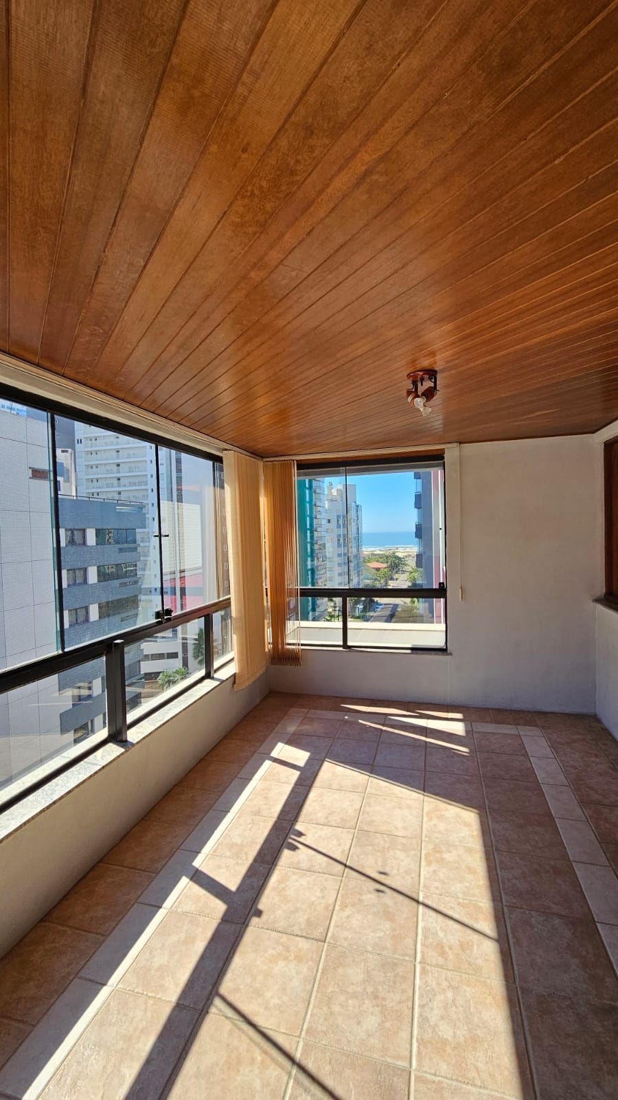 Apartamento à venda com 3 quartos, 130m² - Foto 9