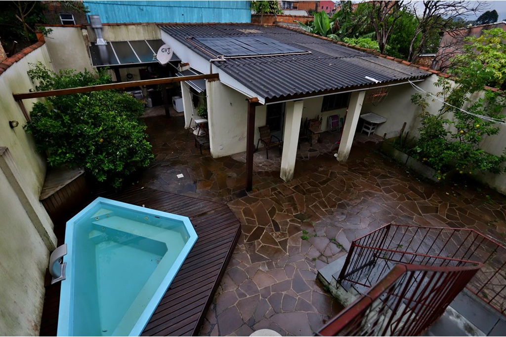 Casa à venda com 3 quartos, 355m² - Foto 14