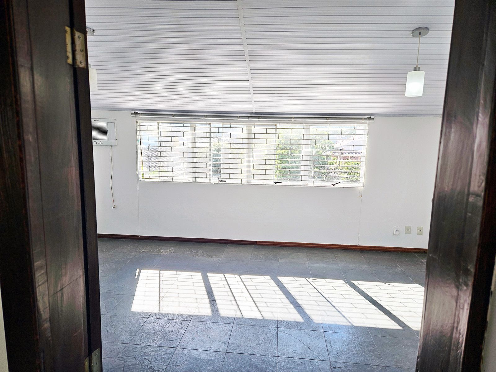 Casa, 4 quartos, 233 m² - Foto 44