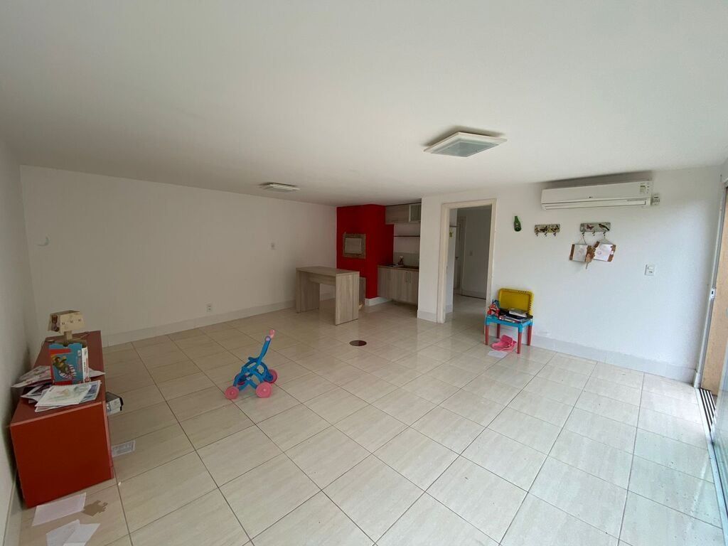 Casa à venda com 4 quartos, 265m² - Foto 12