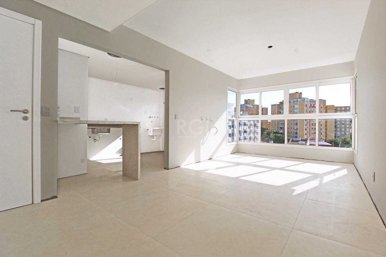 Apartamento à venda com 2 quartos, 71m² - Foto 2