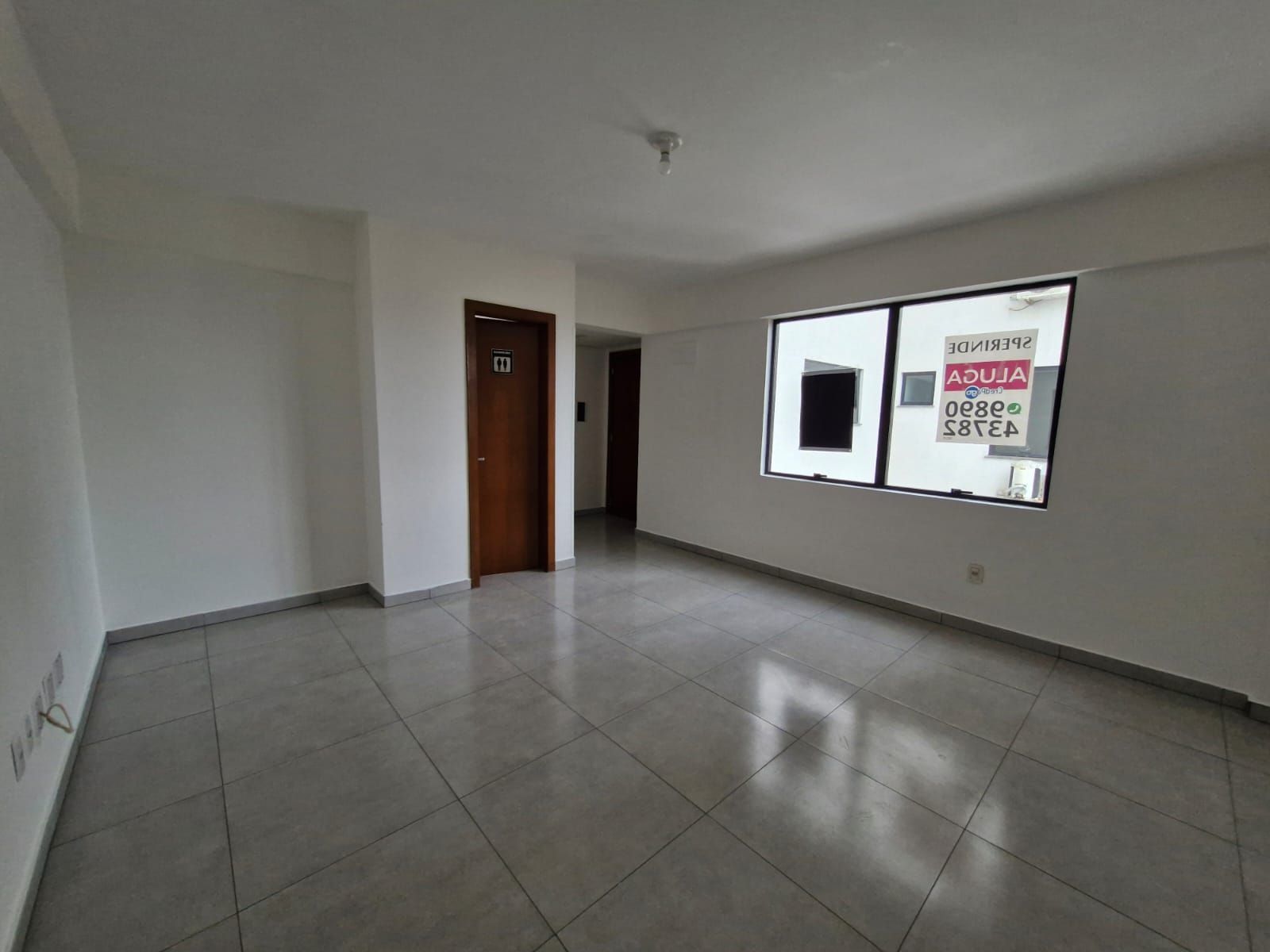 Conjunto Comercial-Sala para alugar com 1 quarto, 21m² - Foto 1