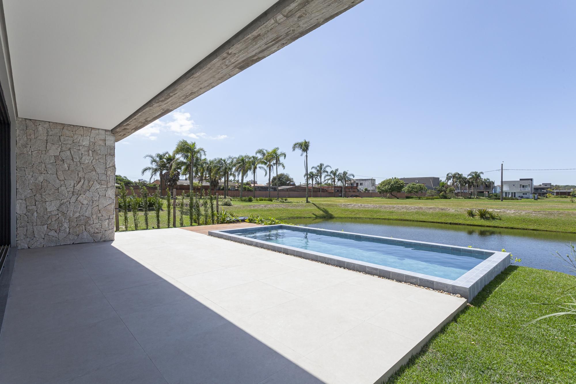 Casa de Condomínio, 4 suítes, à venda, 360 m², Praia da Guarita - Torres — foto 4
