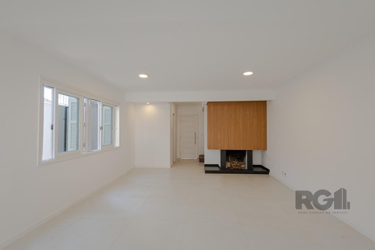 Casa à venda com 3 quartos, 228m² - Foto 18
