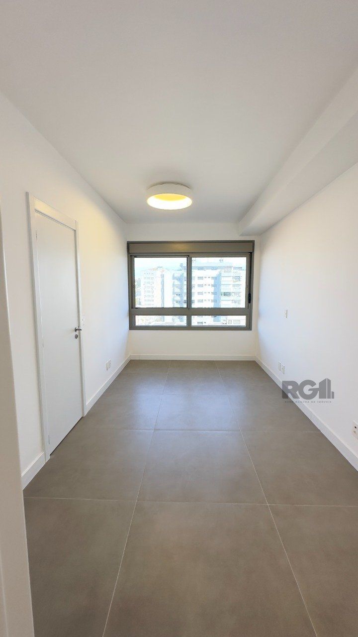 Apartamento à venda com 1 quarto, 43m² - Foto 2