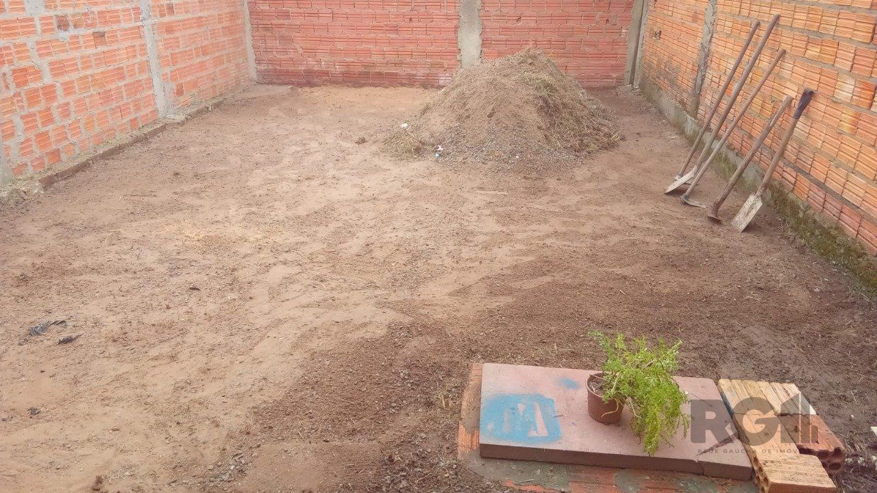 Casa à venda com 2 quartos, 66m² - Foto 4