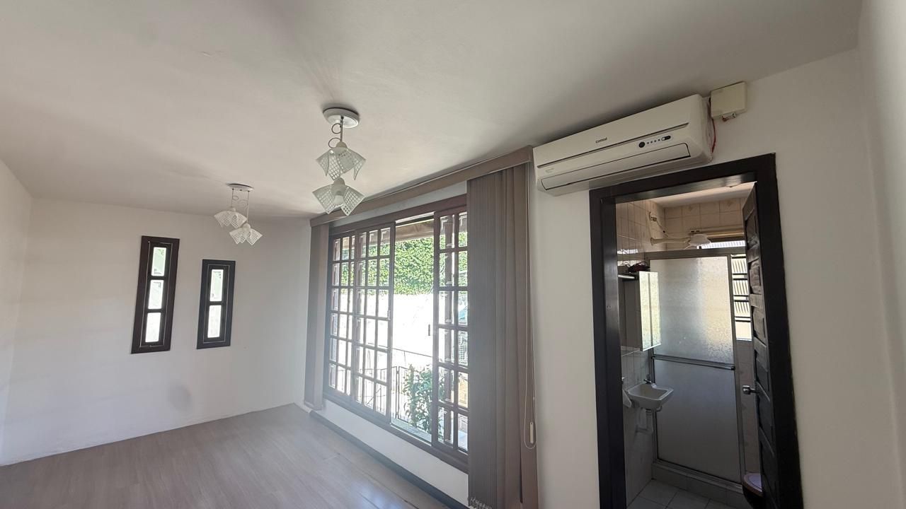 Casa, 3 quartos, 250 m² - Foto 12