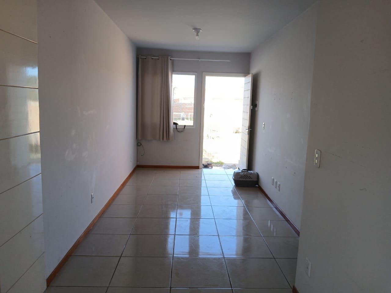 Casa à venda com 2 quartos, 48m² - Foto 2