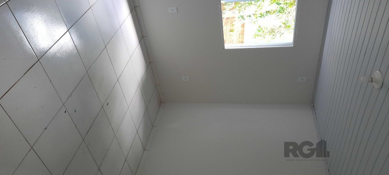 Casa à venda com 8 quartos, 200m² - Foto 78