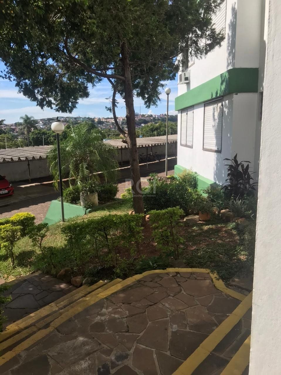 Apartamento com 03 Quartos e 01 Vaga de Locação no Bairro Nonoai, Porto Alegre