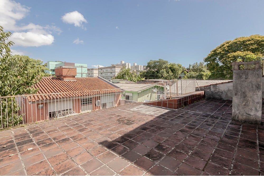 Casa à venda com 4 quartos, 381m² - Foto 8