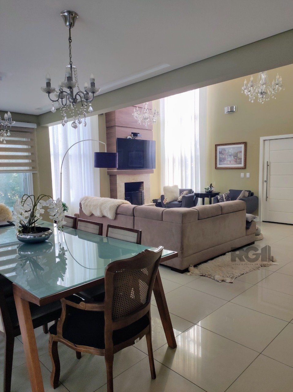 Casa de Condomínio à venda com 3 quartos, 196m² - Foto 4