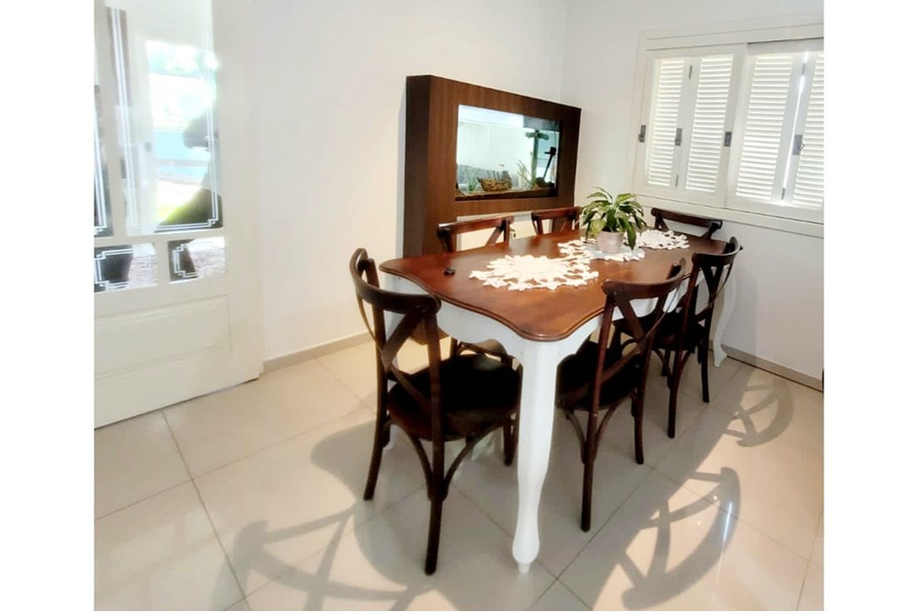 Casa à venda com 3 quartos, 131m² - Foto 2