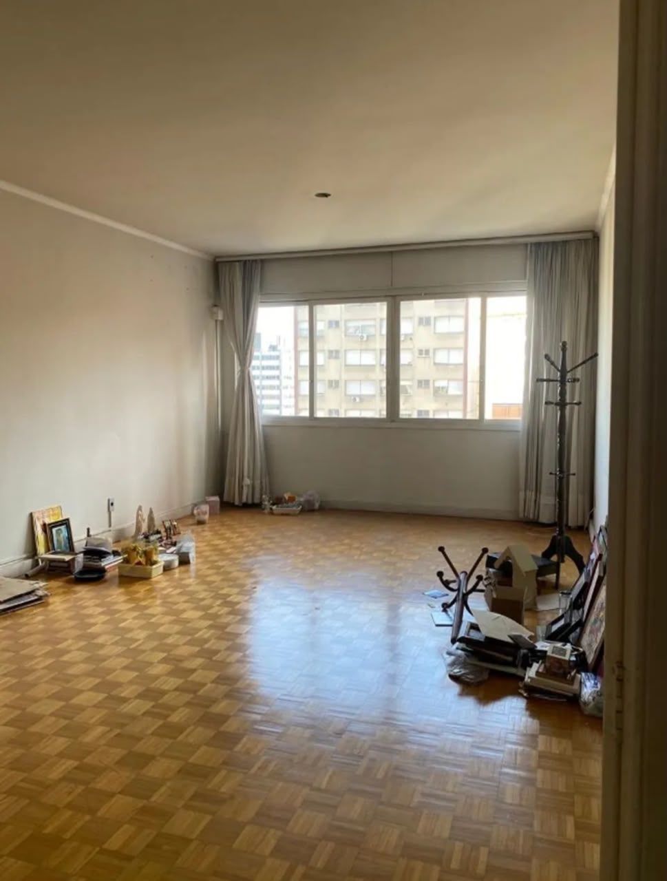 Apartamento com 3 dormitórios, vaga de garagem escriturada, no Centro Histórico
