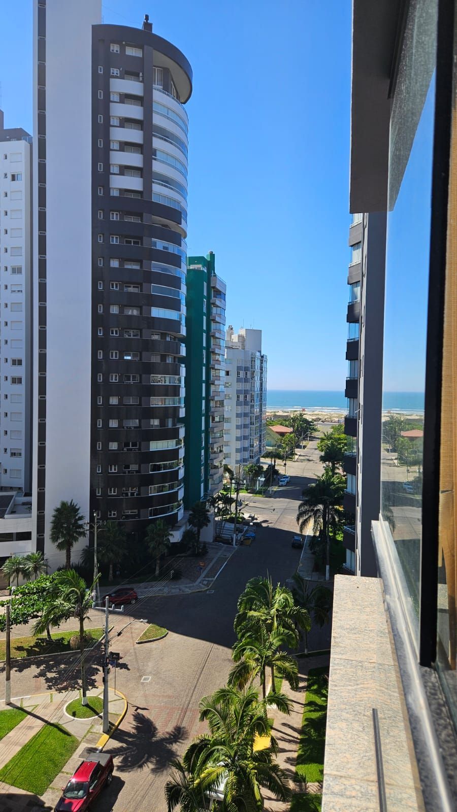 Apartamento à venda com 3 quartos, 130m² - Foto 1