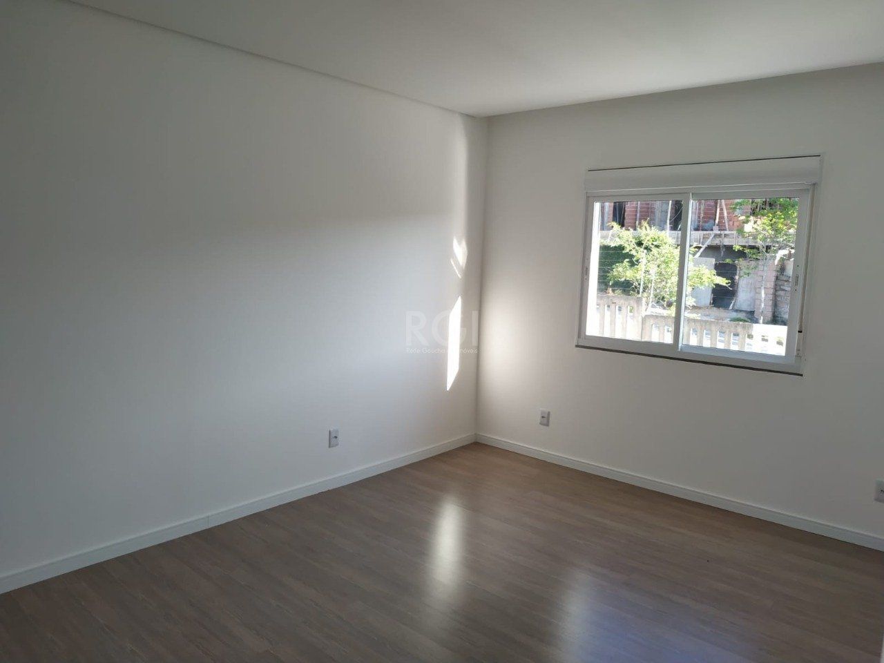 Casa à venda com 3 quartos, 200m² - Foto 32
