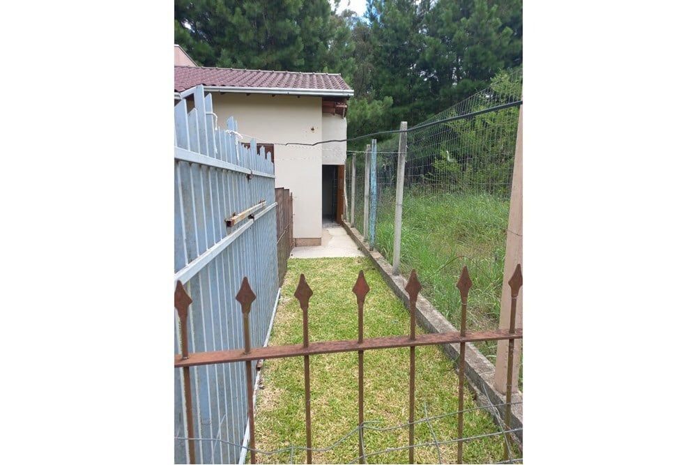 Casa à venda com 2 quartos, 60m² - Foto 8