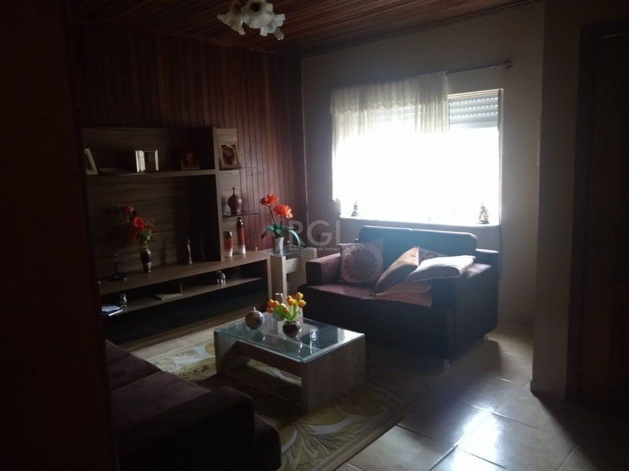 Casa à venda com 4 quartos, 90m² - Foto 1