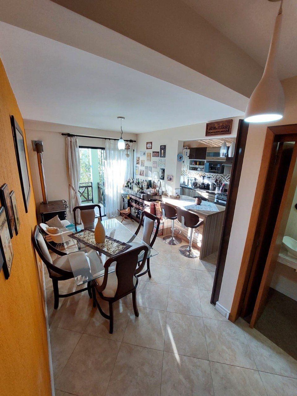 Casa à venda com 4 quartos, 216m² - Foto 3
