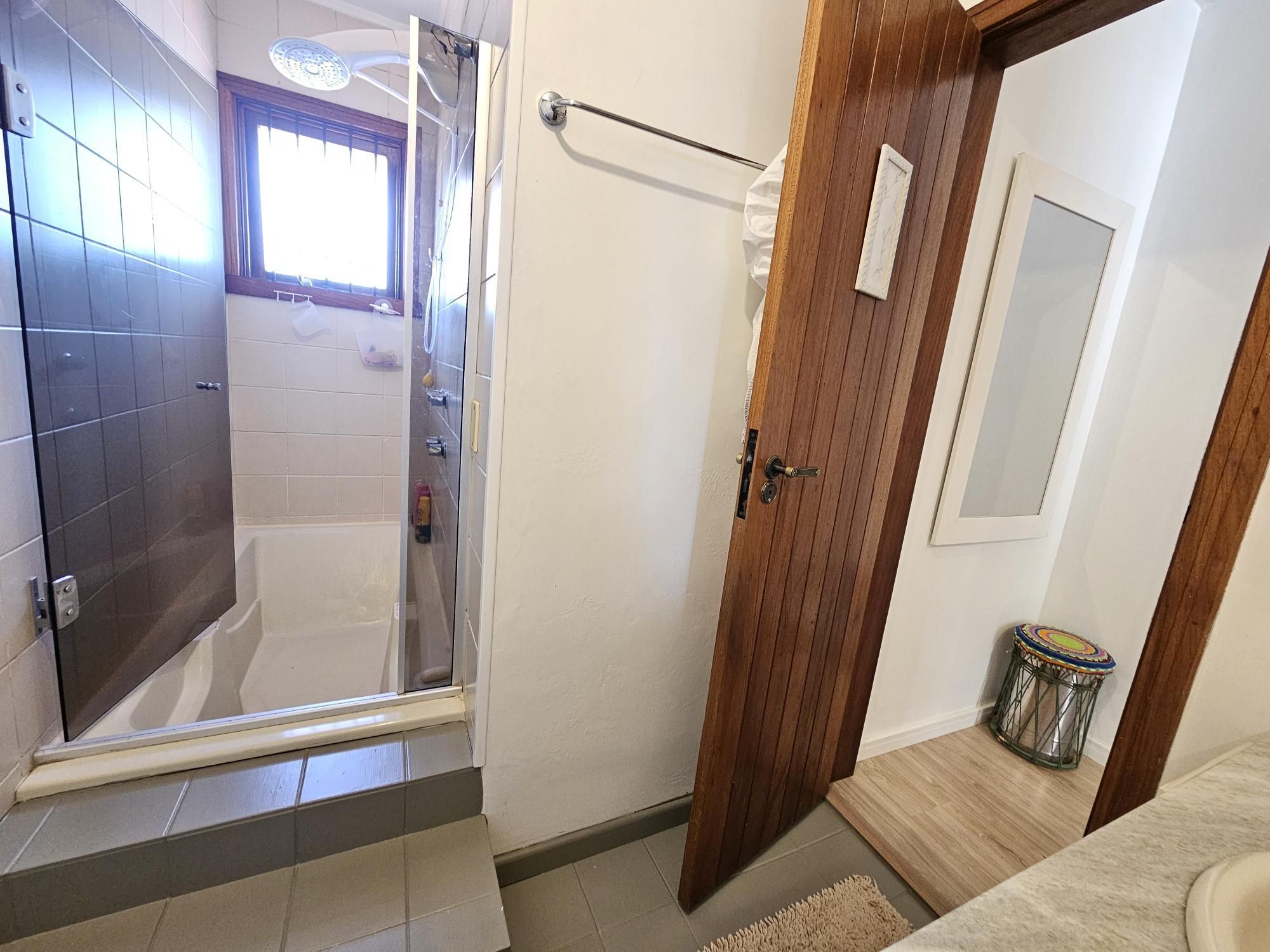 Casa de Condomínio à venda com 3 quartos, 196m² - Foto 30