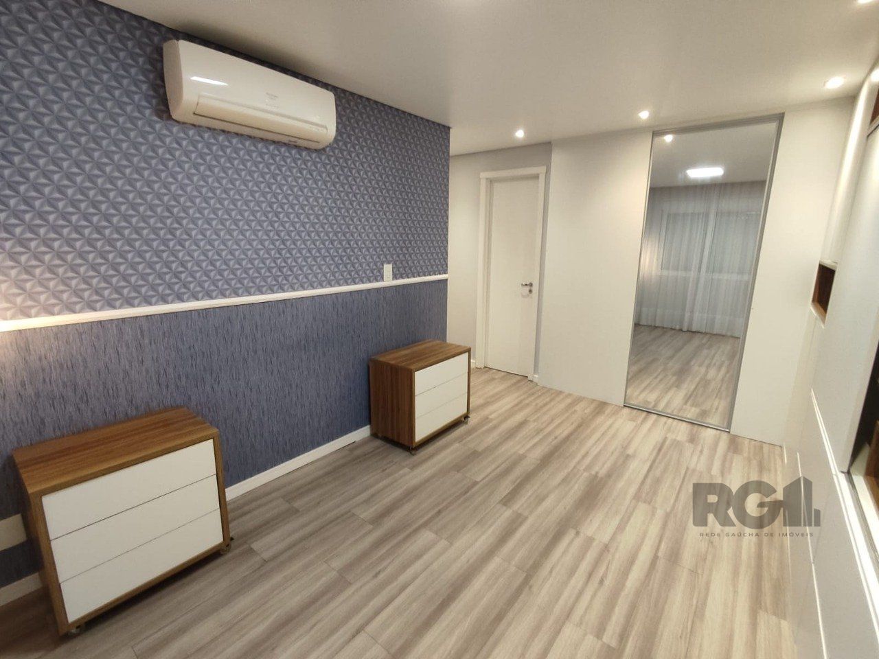 Apartamento à venda com 3 quartos, 75m² - Foto 13