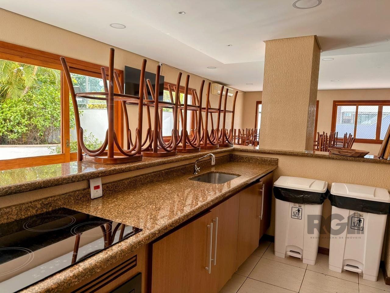 Apartamento à venda com 2 quartos, 70m² - Foto 39