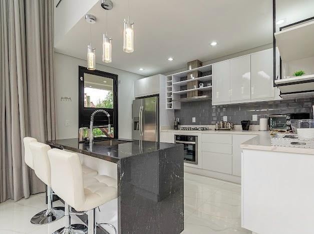 Casa de Condomínio à venda com 4 quartos, 270m² - Foto 21