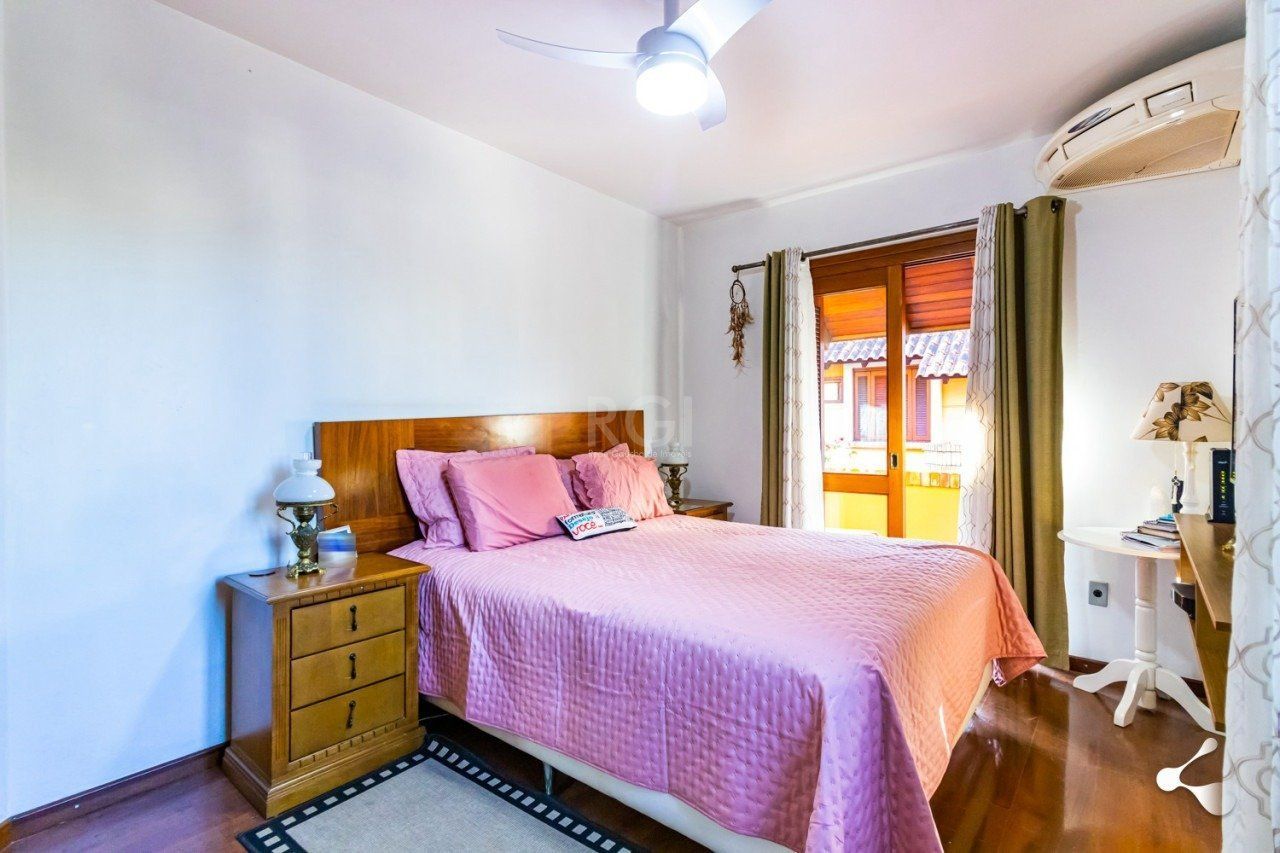 Casa de Condomínio à venda com 3 quartos, 233m² - Foto 19