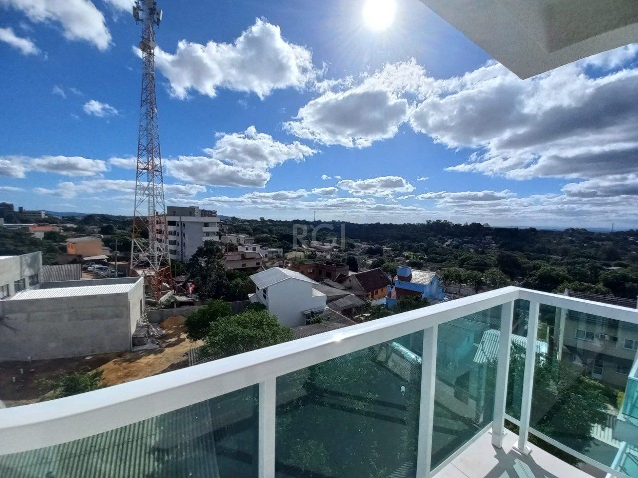 Apartamento à venda com 2 quartos, 57m² - Foto 1