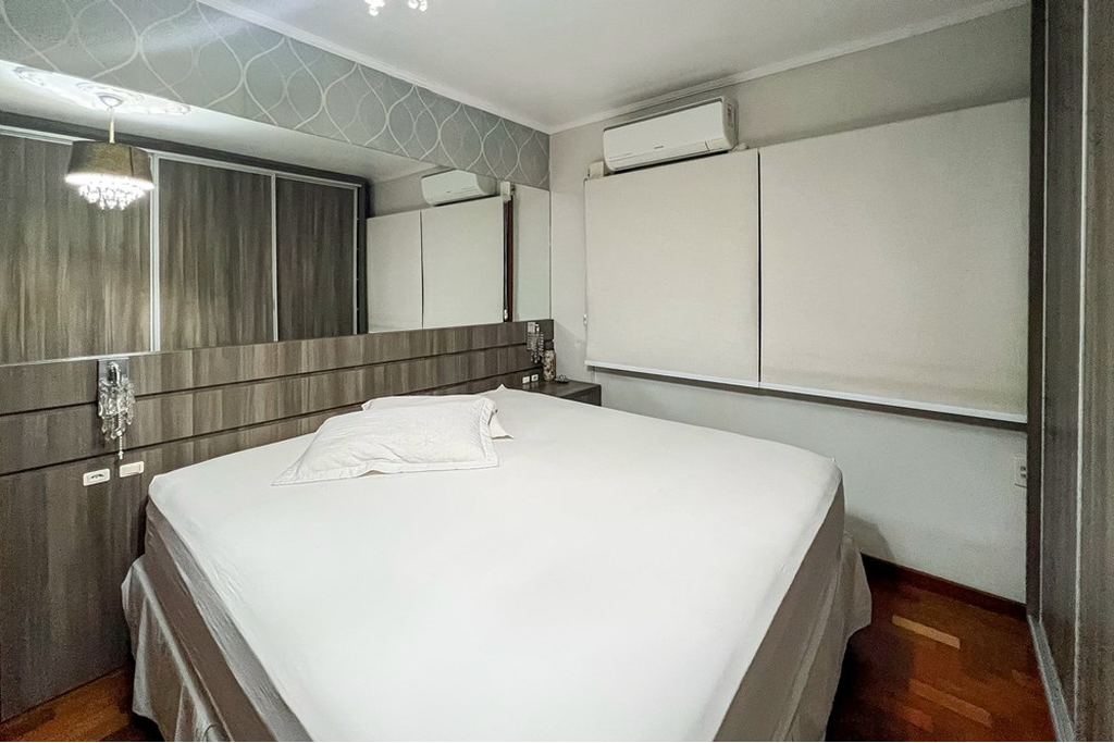 Casa à venda com 4 quartos, 246m² - Foto 8