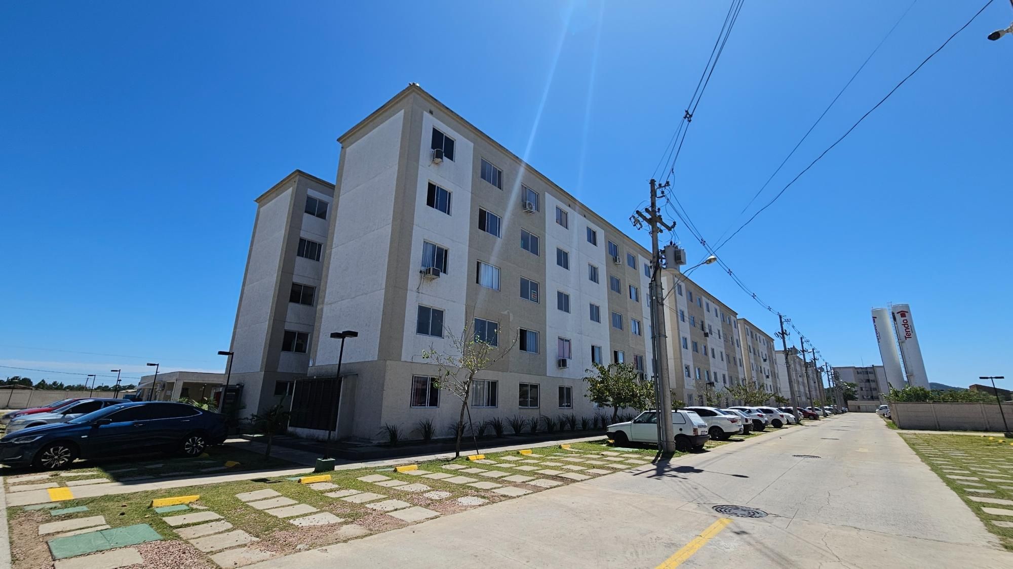 Apartamento, 2 dormitórios no bairro Restinga em Porto Alegre para Comprar