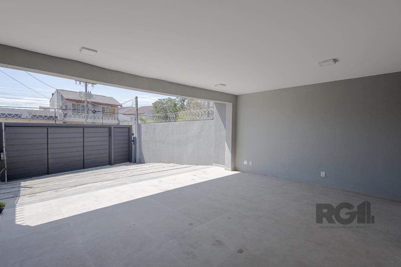 Casa à venda com 3 quartos, 228m² - Foto 9