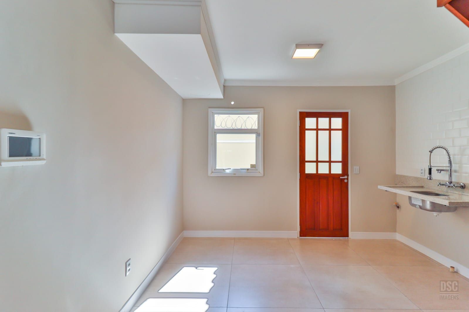 Casa de Condomínio, 3 quartos, para alugar, 92 m², Camaquã - Porto Alegre — foto 4