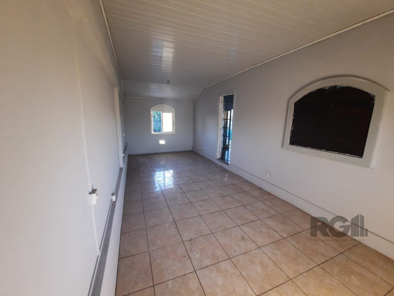 Casa à venda com 3 quartos, 216m² - Foto 4