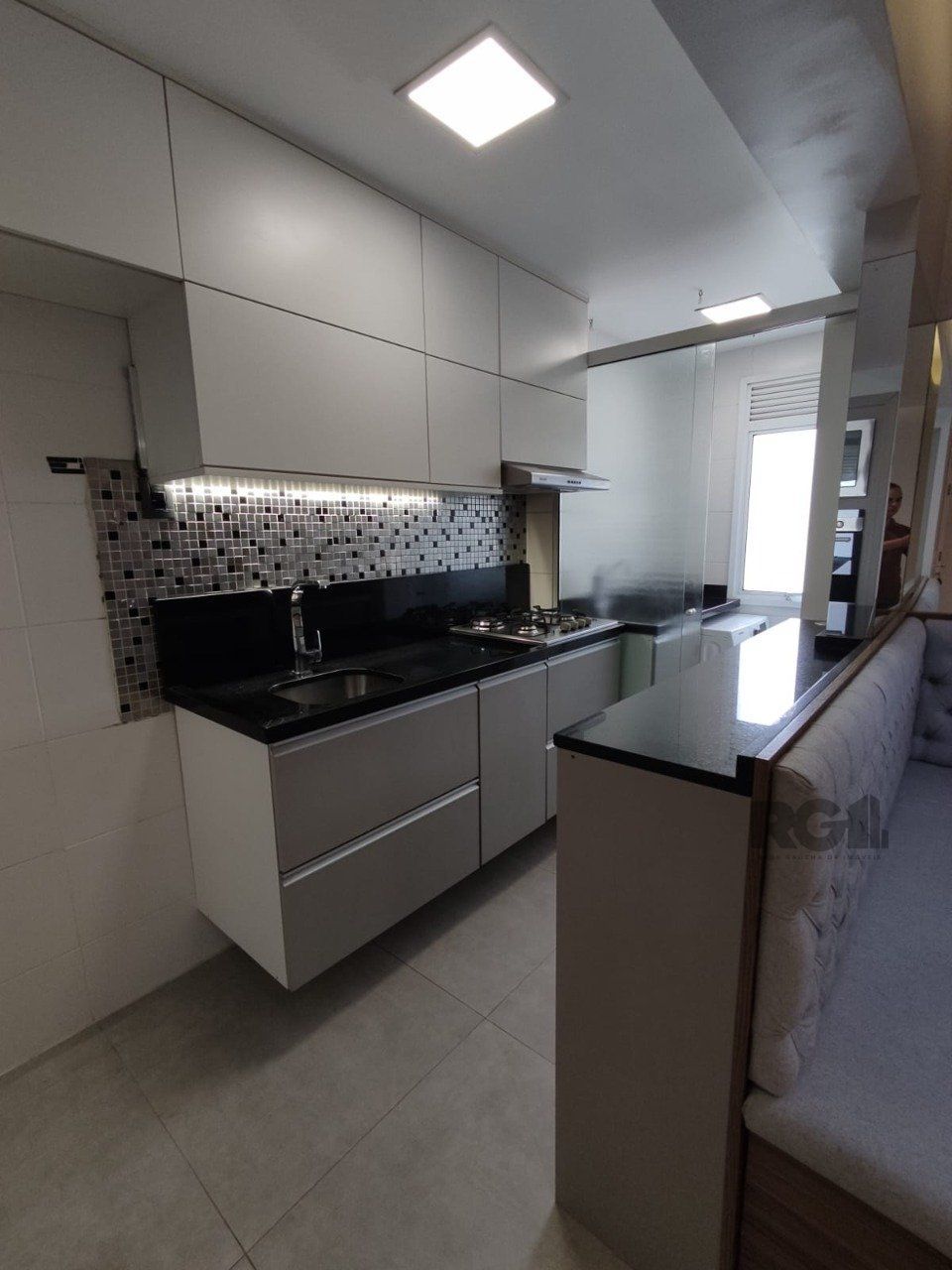 Apartamento à venda com 3 quartos, 75m² - Foto 8
