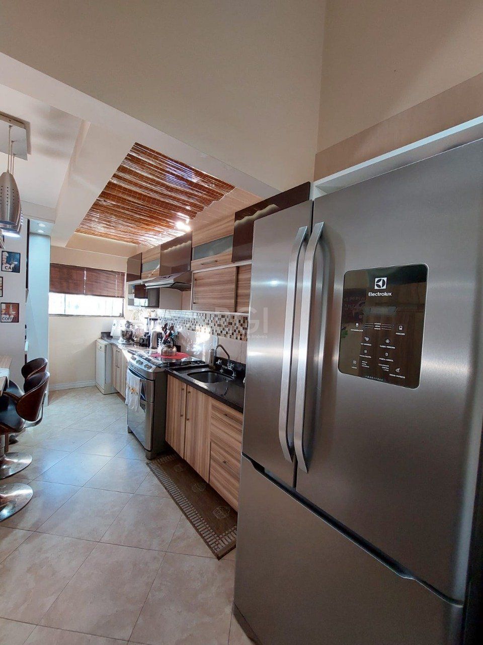 Casa à venda com 4 quartos, 216m² - Foto 4
