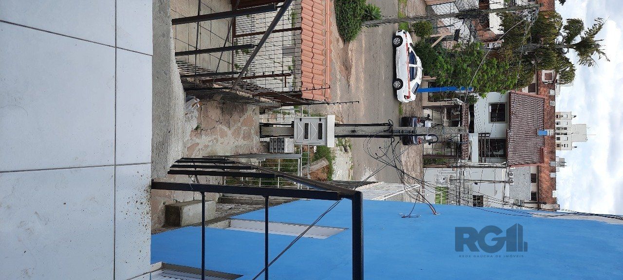 Casa à venda com 8 quartos, 200m² - Foto 74