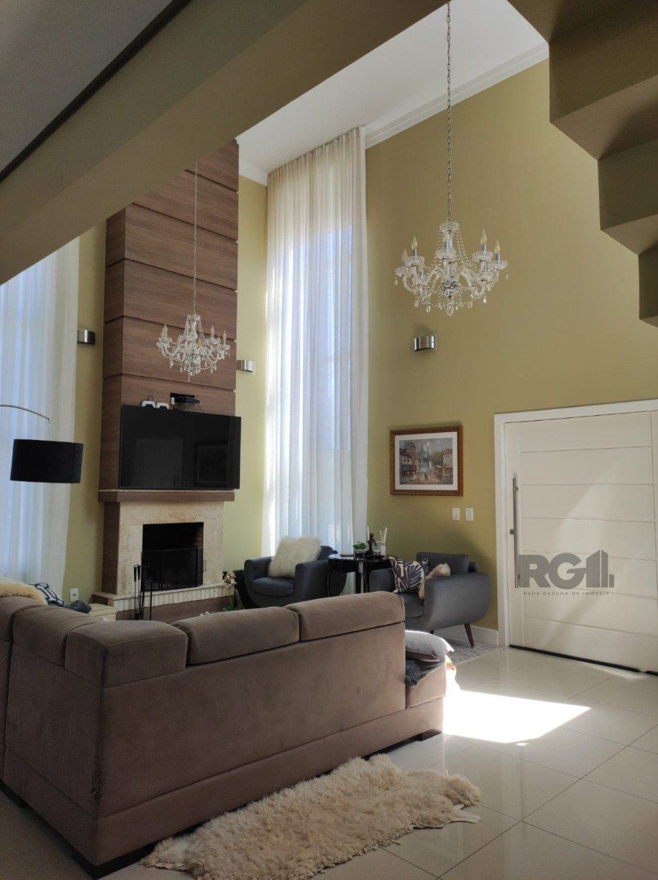Casa de Condomínio à venda com 3 quartos, 196m² - Foto 2
