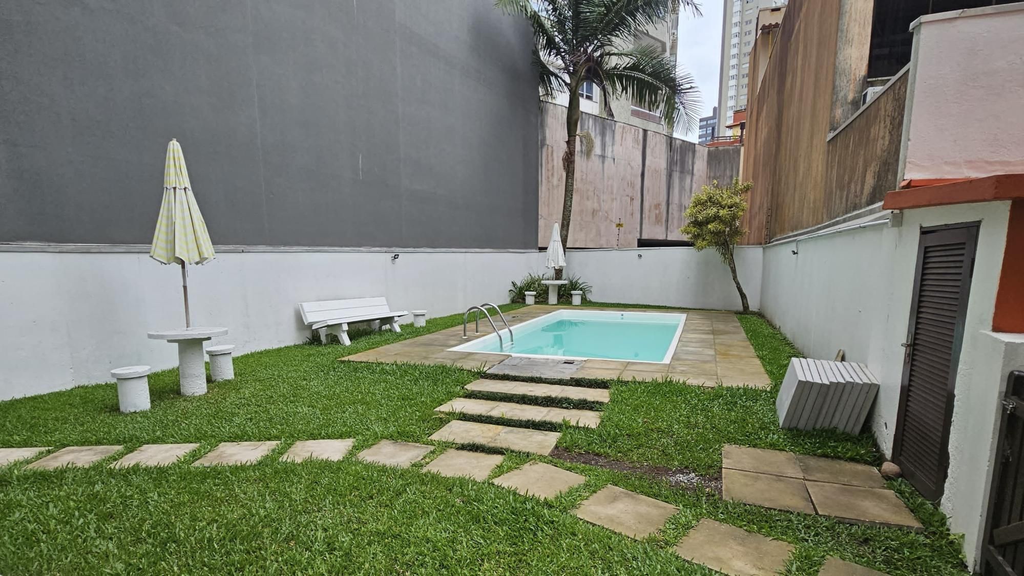Apartamento à venda com 1 quarto, 45m² - Foto 4