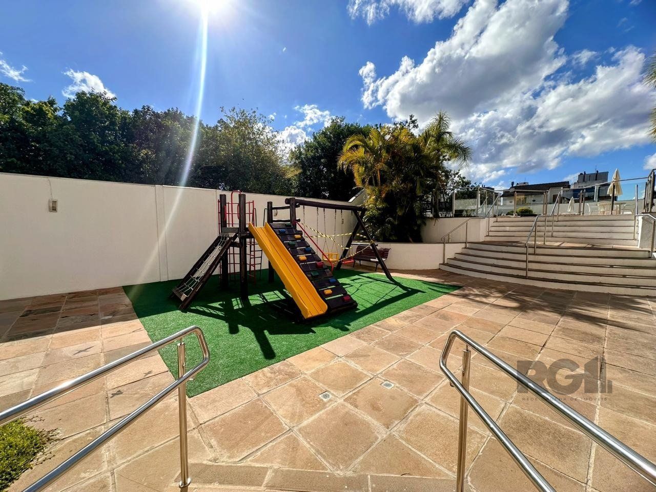 Apartamento à venda com 2 quartos, 70m² - Foto 35