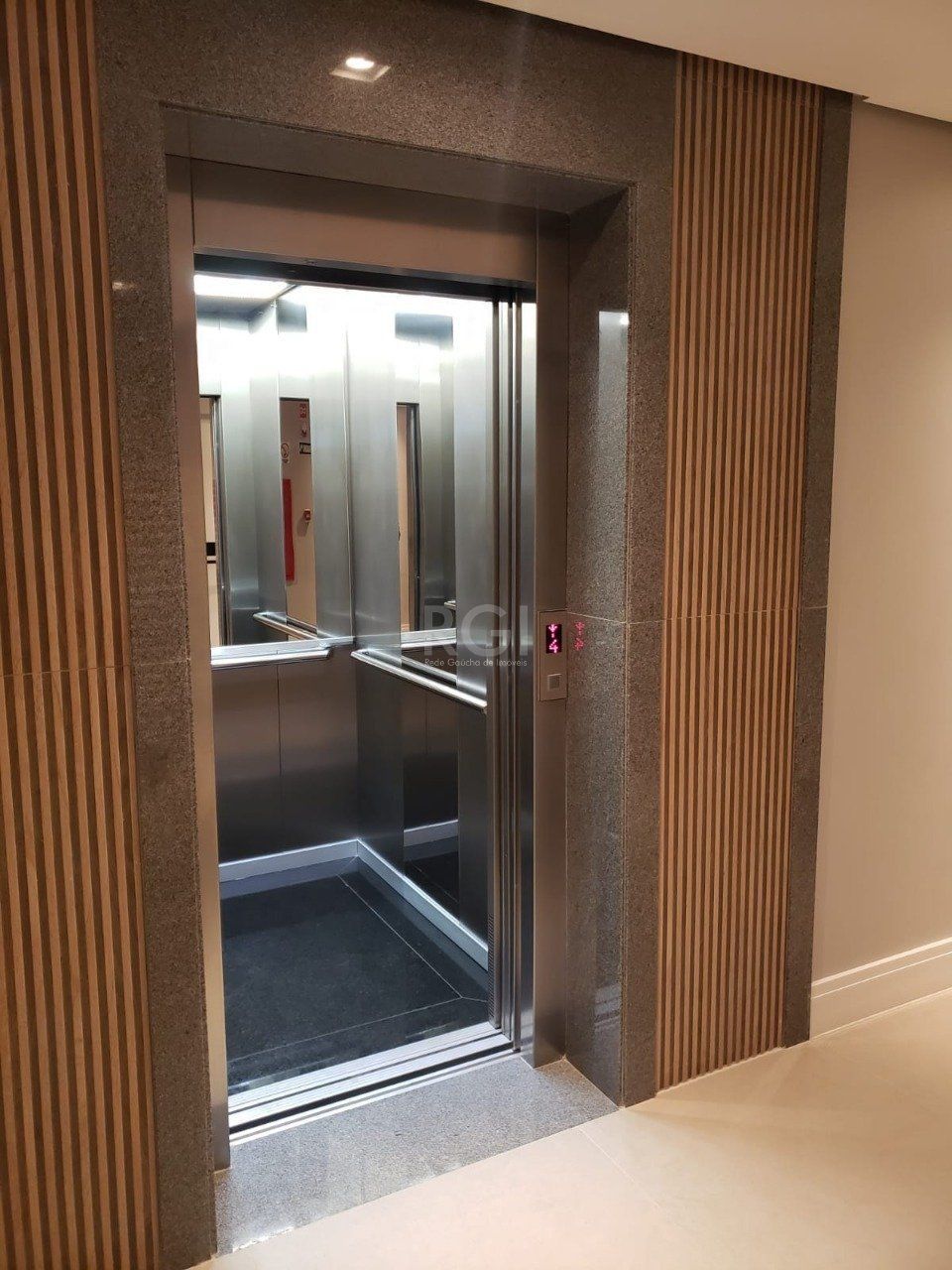 Apartamento à venda com 3 quartos, 145m² - Foto 21