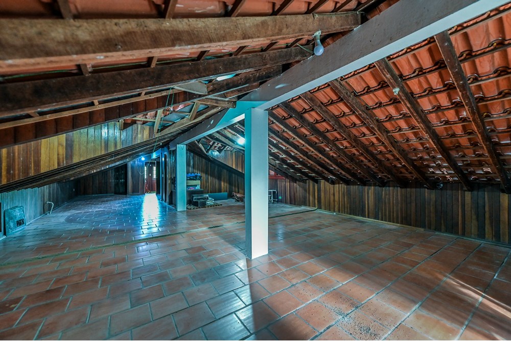 Casa à venda com 4 quartos, 562m² - Foto 2