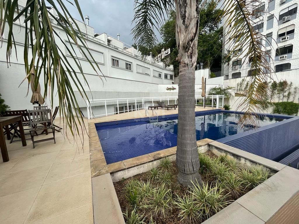 Casa de Condomínio à venda com 3 quartos, 251m² - Foto 1
